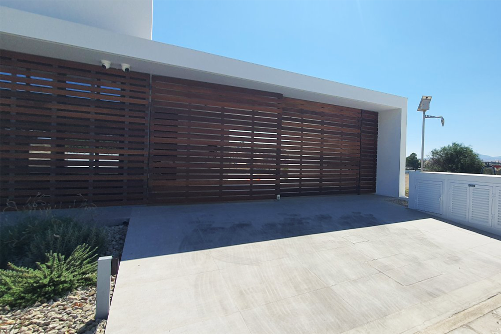 project - portes gkaraz
